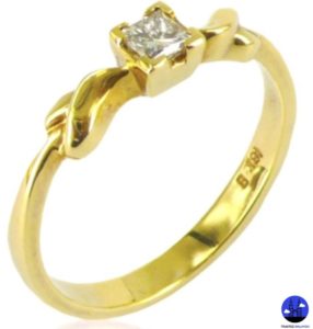 Wera Diamond Ring