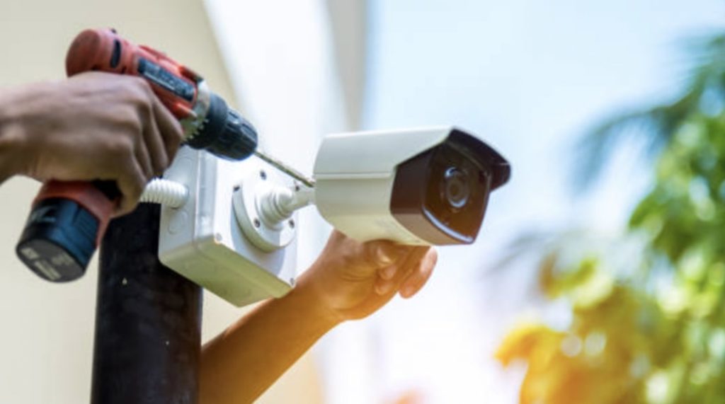 Professional vs DIY Installation