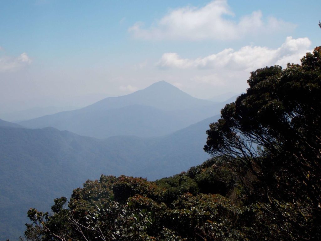 Gunung Yong Yap