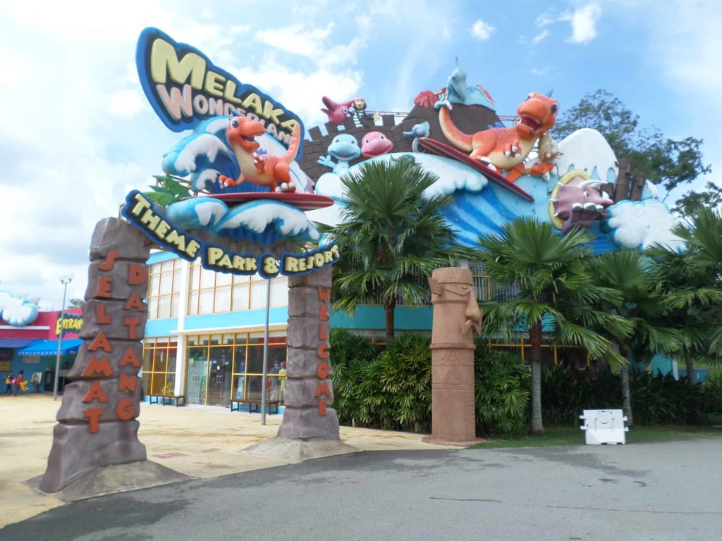 Go on thrilling rides at the Melaka Wonderland Theme Park