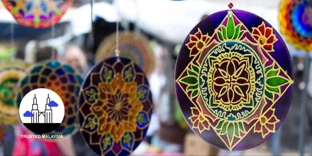 13 of the Most Famous Malaysian Arts and Crafts
