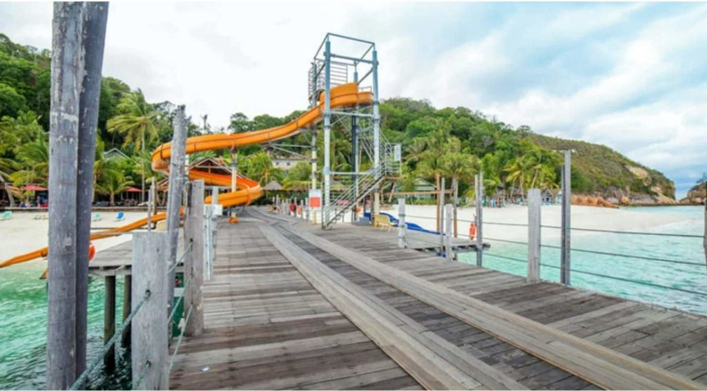 Go down the famous Rawa slide