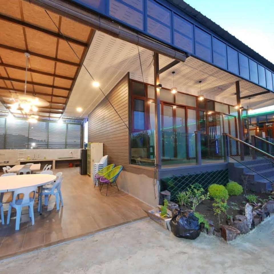 Chan's Smart Living Inn