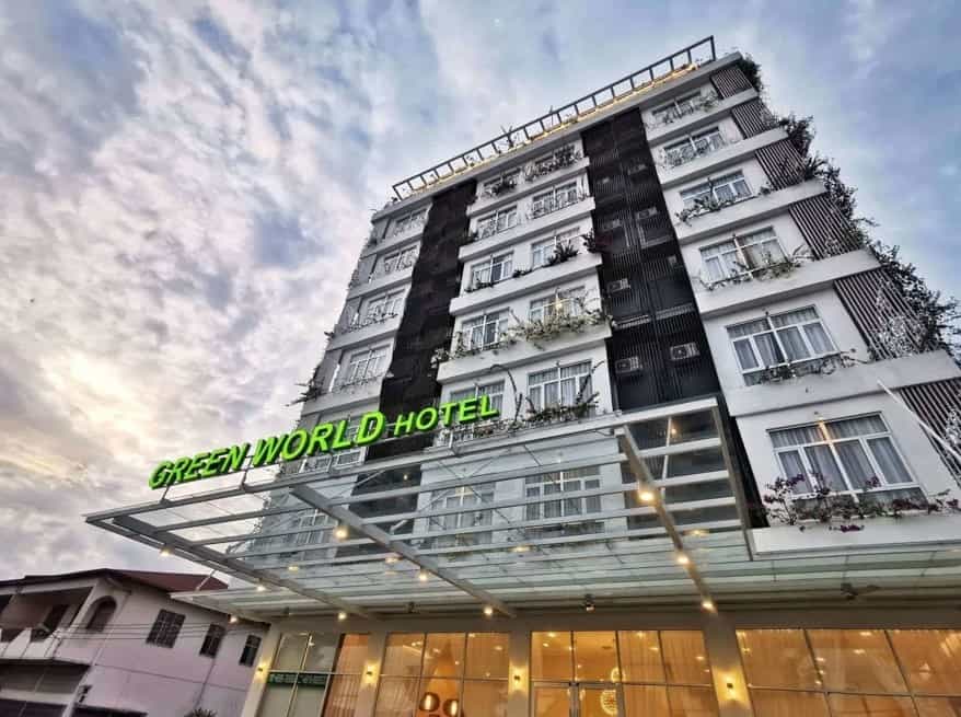 Green World Hotel
