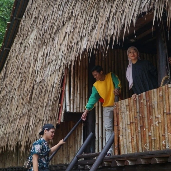 Admire the selection of traditional Houses
